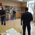 une équipe de choc en plein nettoyage